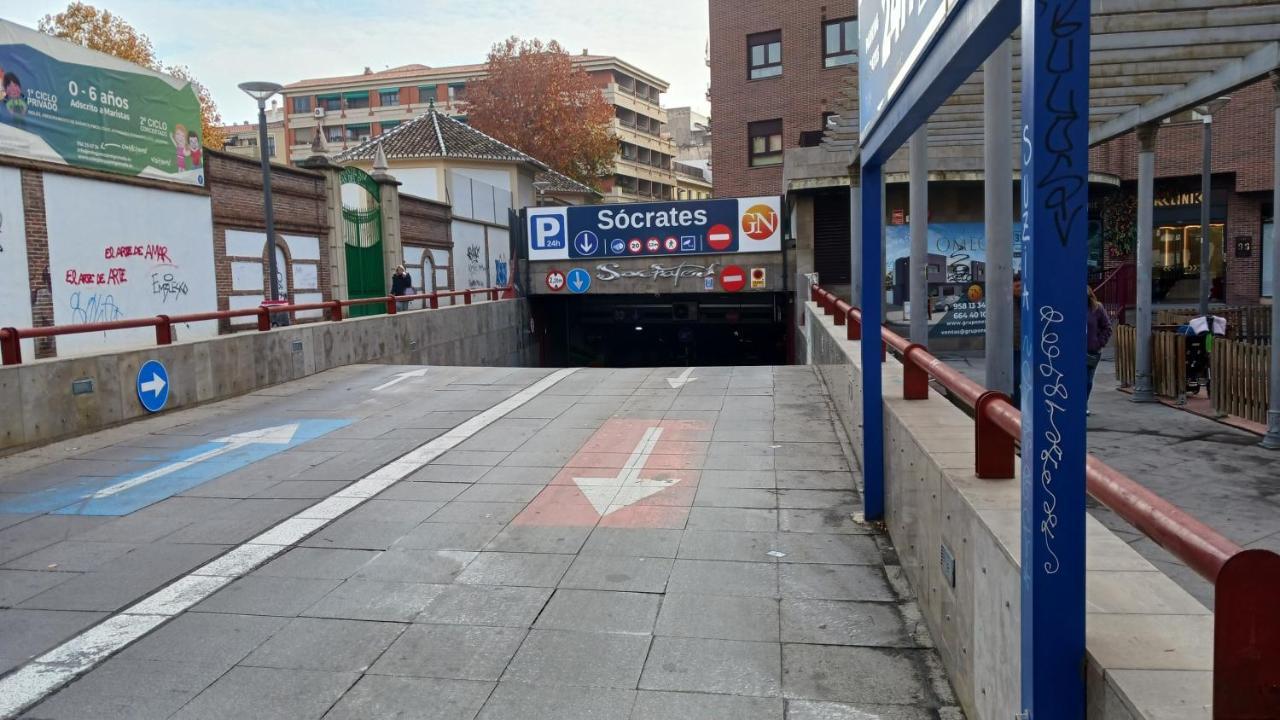 Fantastico Apartamento Trajano Parking Gratuito Granada Bagian luar foto