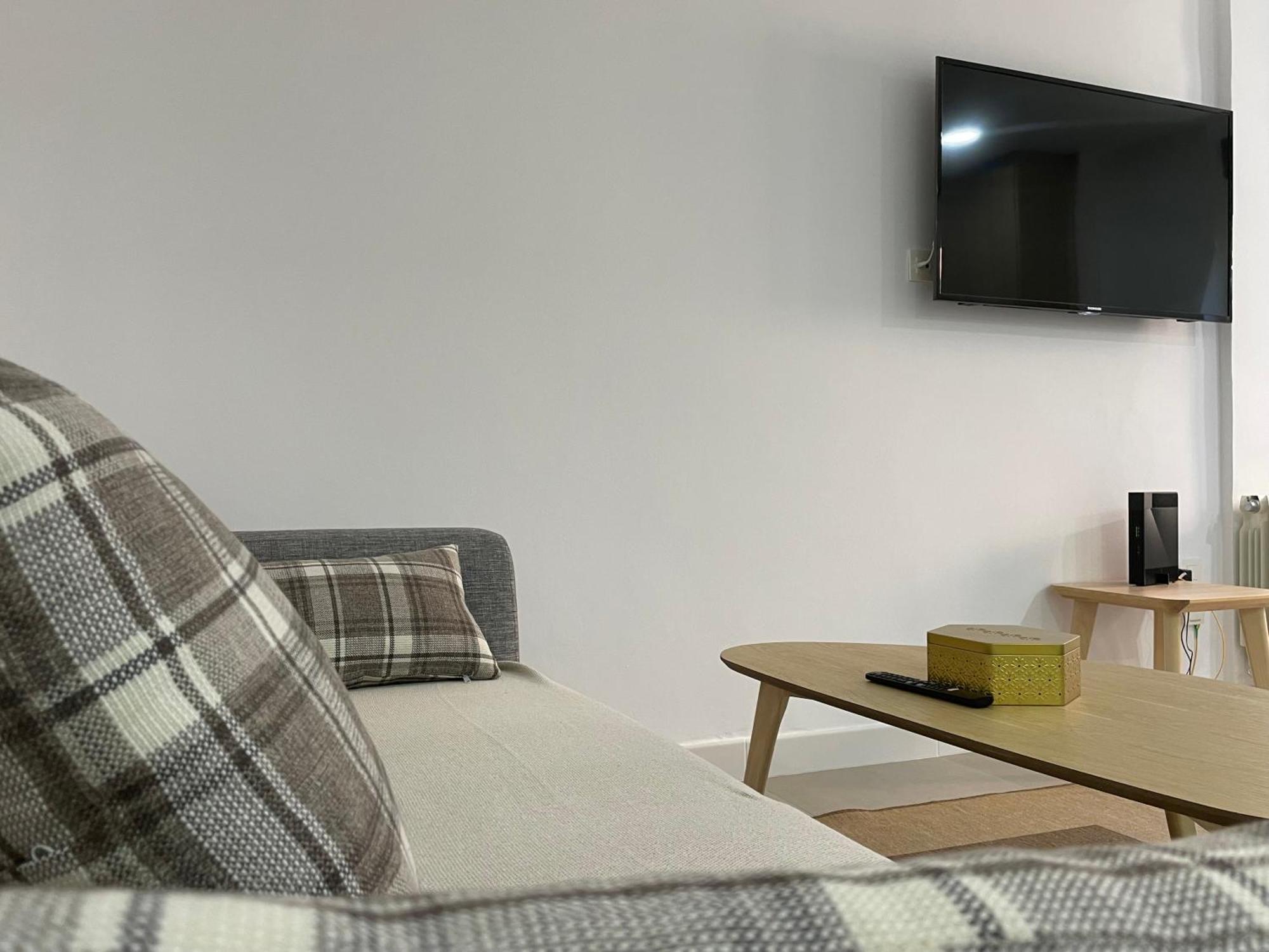 Fantastico Apartamento Trajano Parking Gratuito Granada Bagian luar foto